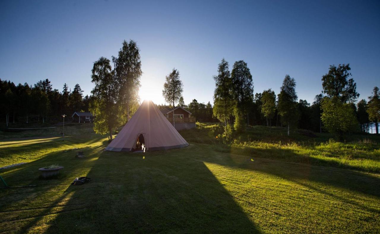Ulvoe Lakeside Resort Ulvohamn ภายนอก รูปภาพ