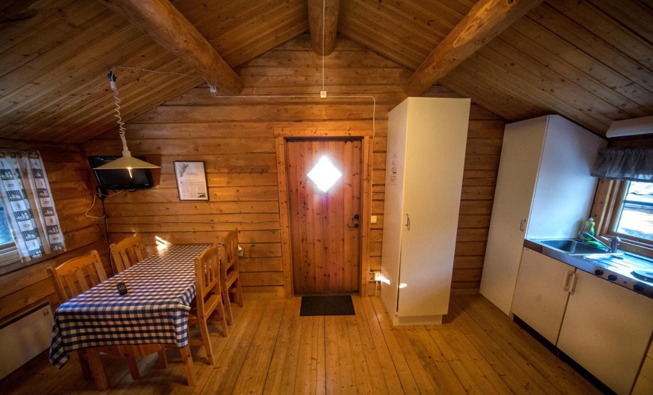 Ulvoe Lakeside Resort Ulvohamn ภายนอก รูปภาพ