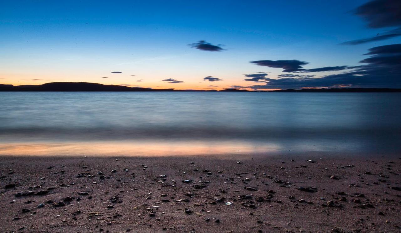 Ulvoe Lakeside Resort Ulvohamn ภายนอก รูปภาพ
