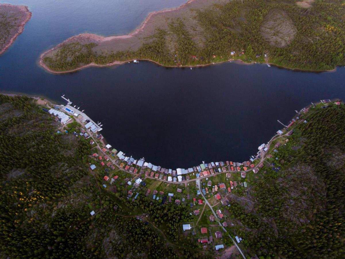 Ulvoe Lakeside Resort Ulvohamn ภายนอก รูปภาพ