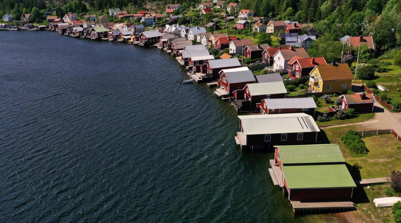 Ulvoe Lakeside Resort Ulvohamn ภายนอก รูปภาพ